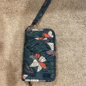 Lug Wallet Tandem in Lily Teal